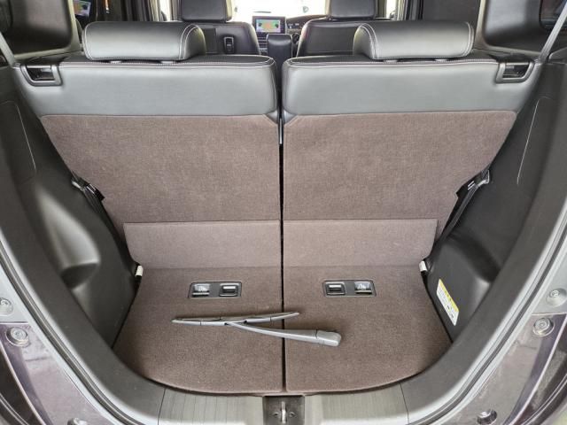 HONDA N BOX CUSTOM 2017 Image 31