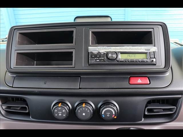 MITSUBISHI  2026 Image 31