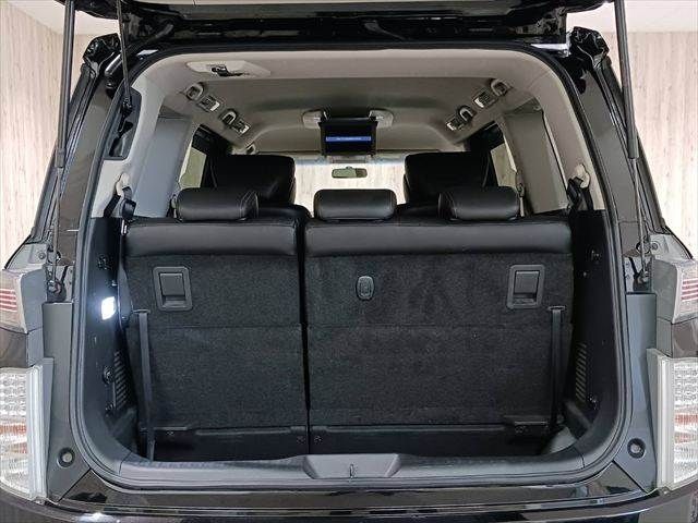 NISSAN ELGRAND 2017 Image 31