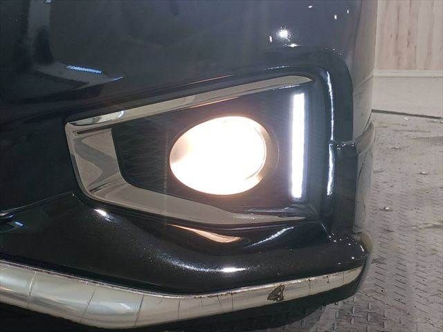 NISSAN ELGRAND 2017 Image 31