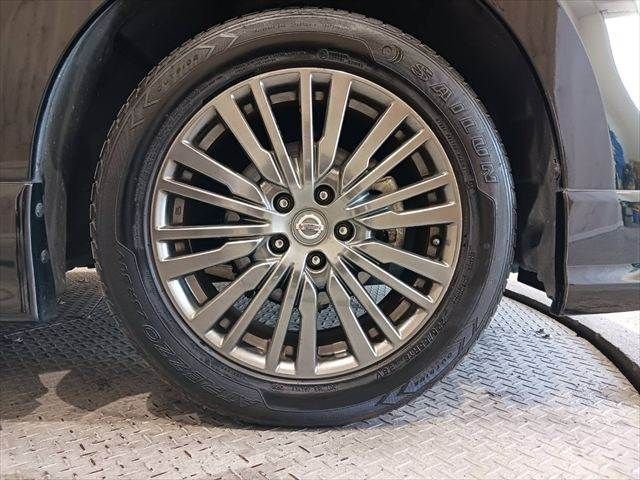 NISSAN ELGRAND 2017 Image 31