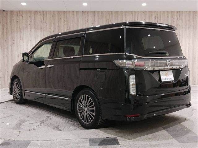 NISSAN ELGRAND 2017 Image 31