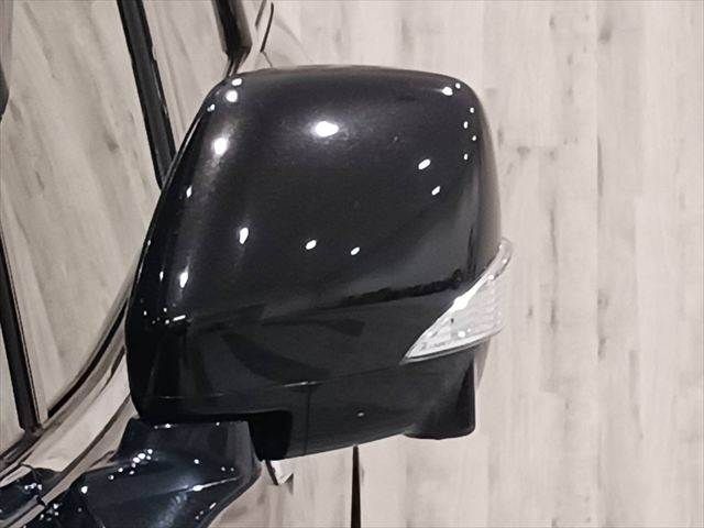 NISSAN ELGRAND 2017 Image 31