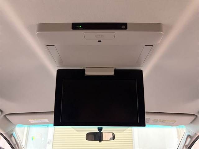 TOYOTA VELLFIRE 2012 Image 31