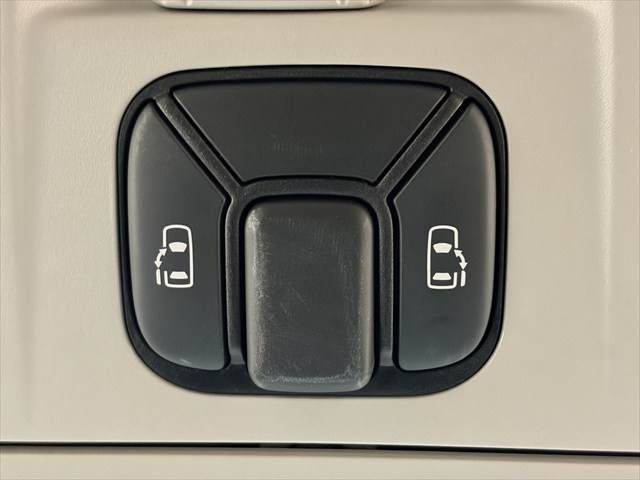 TOYOTA VELLFIRE 2012 Image 31