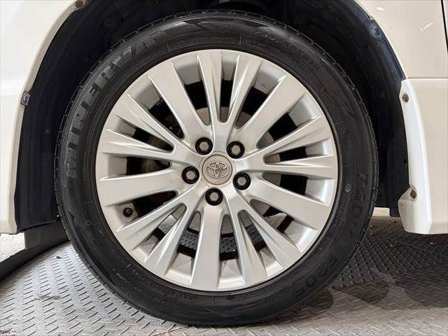 TOYOTA VELLFIRE 2012 Image 31