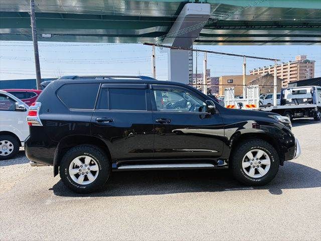 TOYOTA LANDCRUISER PRADO 2016 Image 31