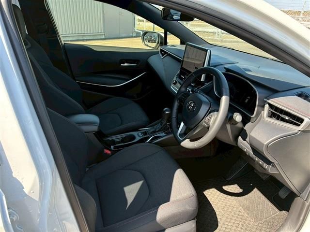 TOYOTA COROLLA SPORT HYBRID 2025 Image 31