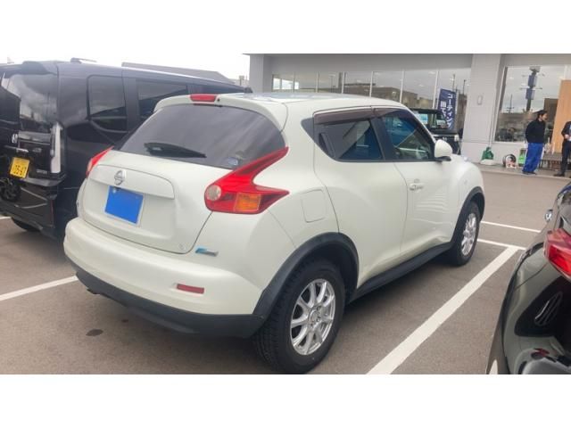 NISSAN JUKE 2011 Image 31