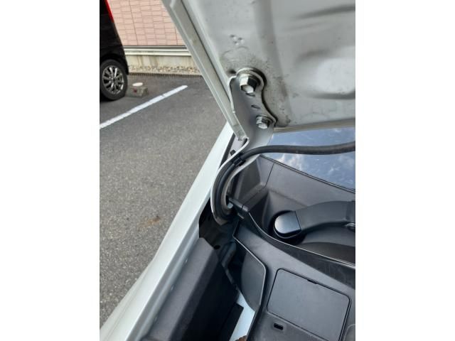 TOYOTA PRIUS 2019 Image 31