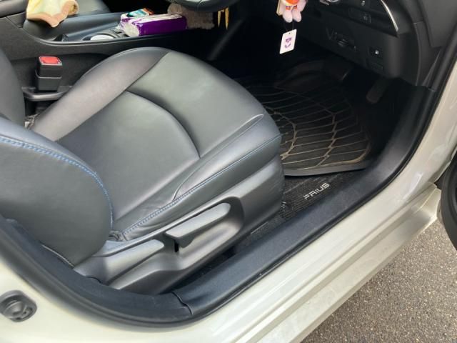 TOYOTA PRIUS 2019 Image 31