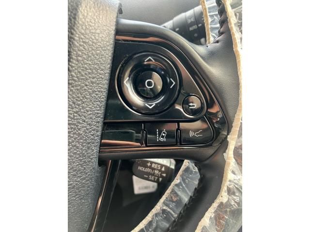 TOYOTA PRIUS 2019 Image 31