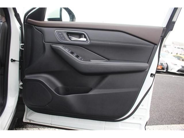 NISSAN X-TRAIL HYBRID 4WD 2025 Image 31