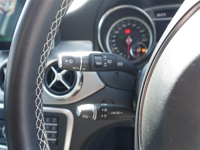 MERCEDES BENZ GLA CL 2017 Image 31