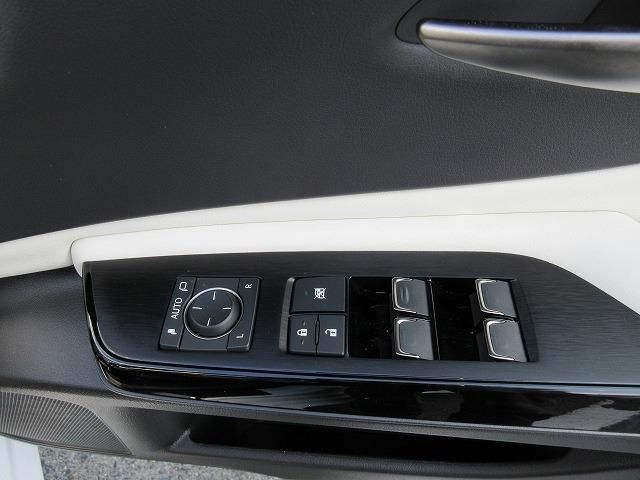 TOYOTA LEXUS ES300H 2023 Image 31