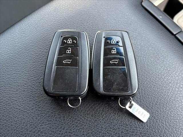 TOYOTA LANDCRUISER PRADO 2022 Image 31