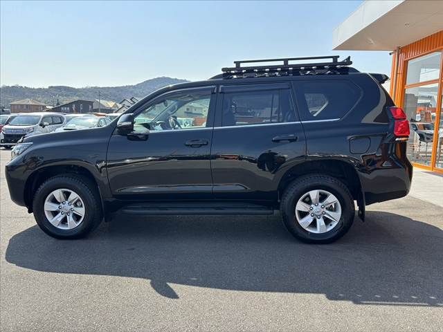 TOYOTA LANDCRUISER PRADO 2022 Image 31