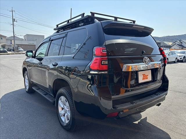 TOYOTA LANDCRUISER PRADO 2022 Image 31