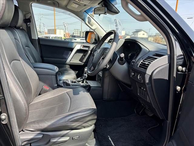 TOYOTA LANDCRUISER PRADO 2022 Image 31