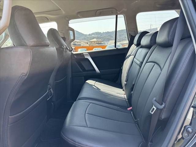 TOYOTA LANDCRUISER PRADO 2022 Image 31