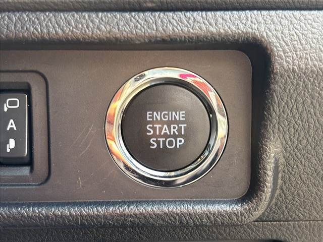 TOYOTA LANDCRUISER PRADO 2022 Image 31