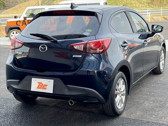 MAZDA DEMIO 2016 Image 31