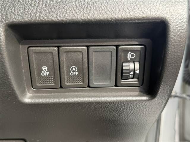 SUZUKI SWIFT 2015 Image 31