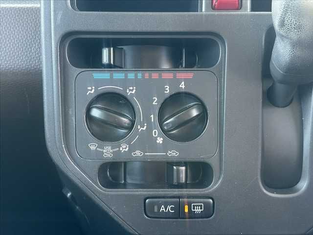 TOYOTA ROOMY 2017 Image 31