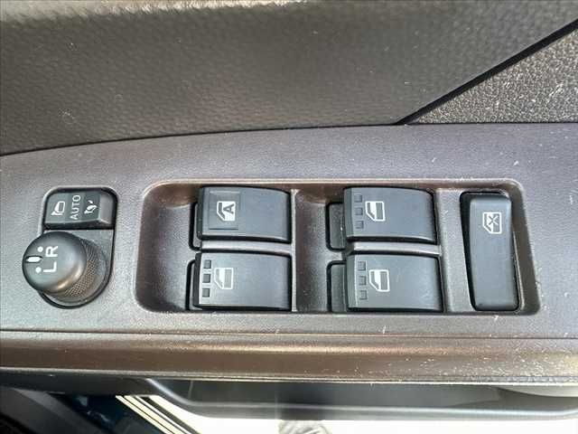 TOYOTA ROOMY 2017 Image 31