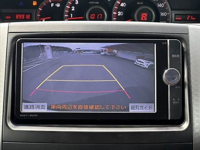 TOYOTA VOXY 2013 Image 31