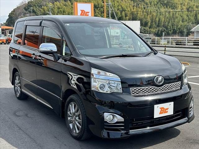 TOYOTA VOXY 2013 Image 31