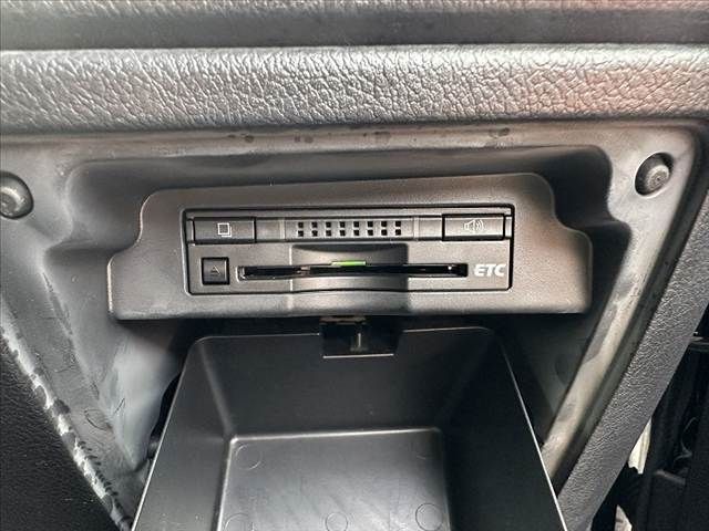 TOYOTA VOXY 2013 Image 31