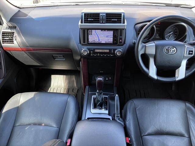 TOYOTA LANDCRUISER PRADO 2015 Image 31