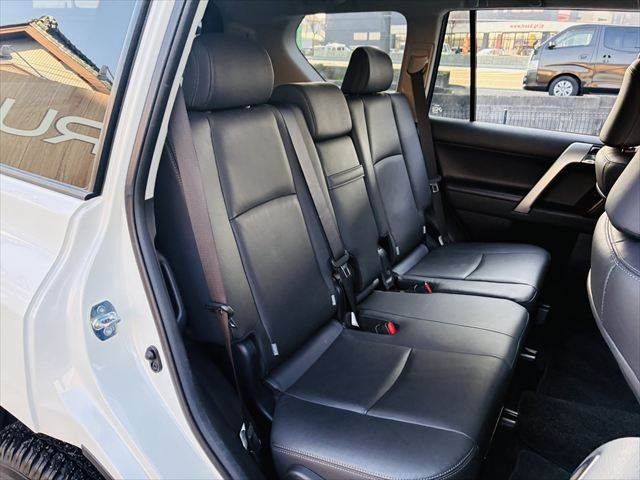 TOYOTA LANDCRUISER PRADO 2014 Image 31