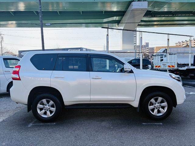 TOYOTA LANDCRUISER PRADO 2014 Image 31