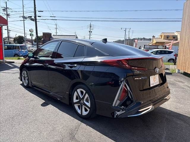 TOYOTA PRIUS PHV 2019 Image 31