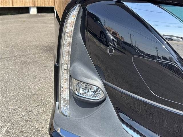 TOYOTA PRIUS PHV 2019 Image 31