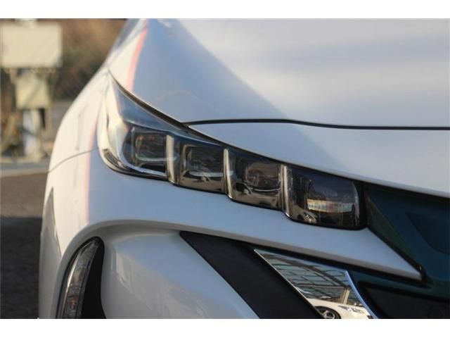 TOYOTA PRIUS PHV 2017 Image 31