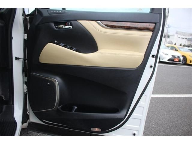 TOYOTA ALPHARD HYBRID 4WD 2021 Image 31
