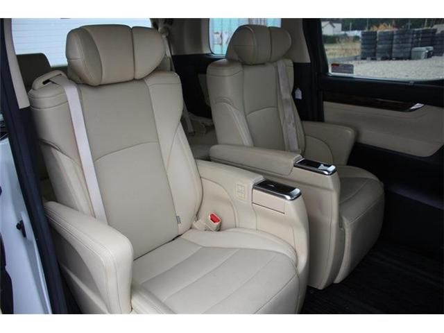 TOYOTA ALPHARD HYBRID 4WD 2021 Image 31