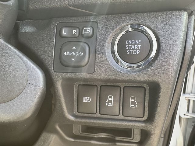 TOYOTA HIACE VAN 2WD 2026 Image 31