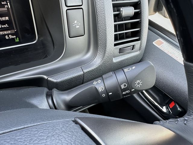 TOYOTA HIACE VAN 2WD 2026 Image 31