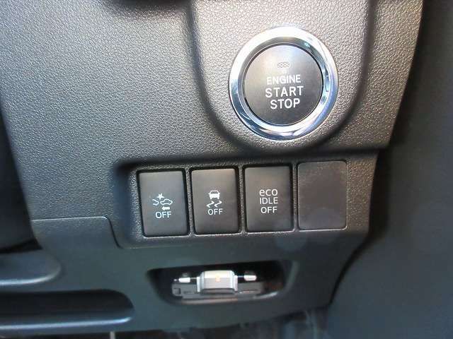 DAIHATSU MOVE CUSTOM 2015 Image 31