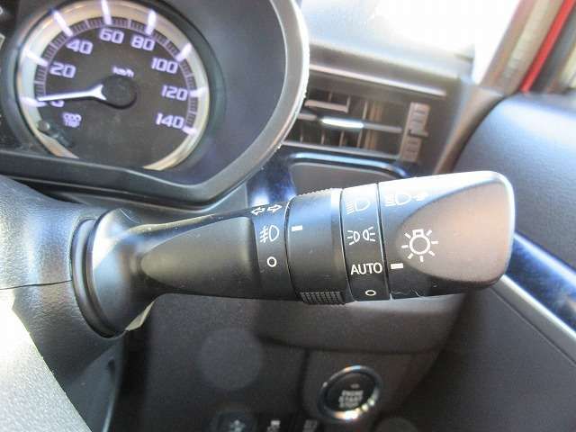 DAIHATSU MOVE CUSTOM 2015 Image 31