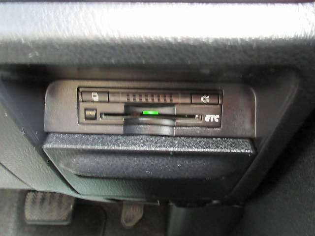 TOYOTA VOXY 2015 Image 31