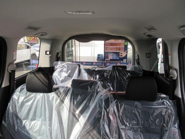 TOYOTA VOXY 2015 Image 31