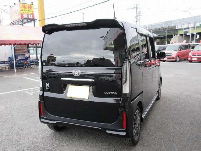 HONDA N BOX CUSTOM 2024 Image 31