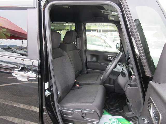 HONDA N BOX CUSTOM 2024 Image 31