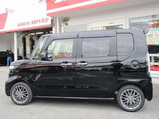 HONDA N BOX CUSTOM 2024 Image 31