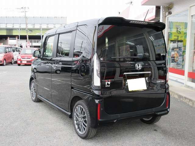 HONDA N BOX CUSTOM 2024 Image 31